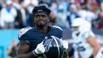 Chidobe Awuzie explains why Titans view Roger McCreary as a leader