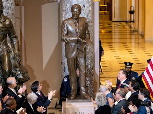 Rev. Billy Graham honored with statue unveiled at US Capitol: 'One of America's greatest citizens'