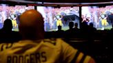 Many Packers fans couldn't get tickets for London game, but that didn't keep them from partying with other fans
