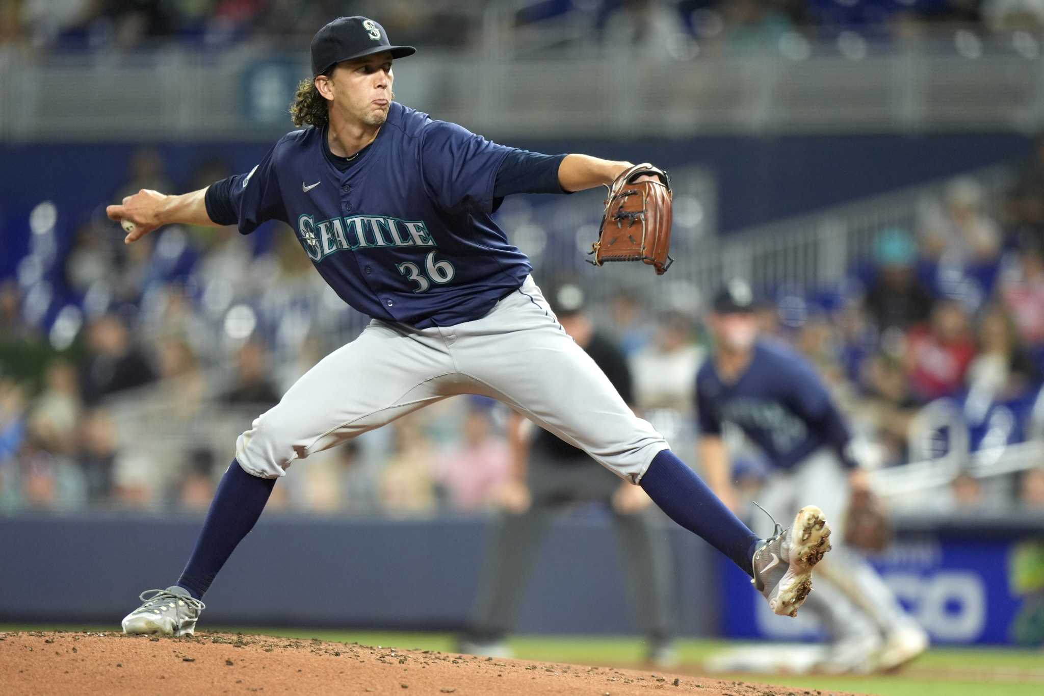 Gilbert pitches 8 scoreless innings for 2nd start in row and Mariners beat Marlins 9-0