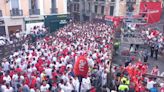 El segundo encierro de San Fermín 2024, en directo: los Cebada Gago no hacen sangre y 'Desgreñado' se parte un cuerno