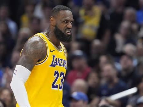 ¿Cuántas veces LeBron James se quedó fuera de los Playoffs?