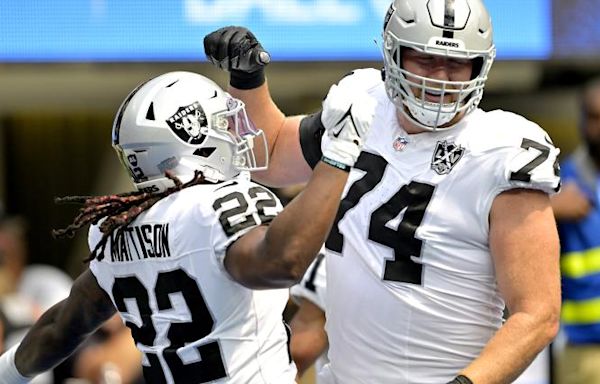 Las Vegas Raiders' offensive line was as bad as it looked, PFF stats show | Sporting News