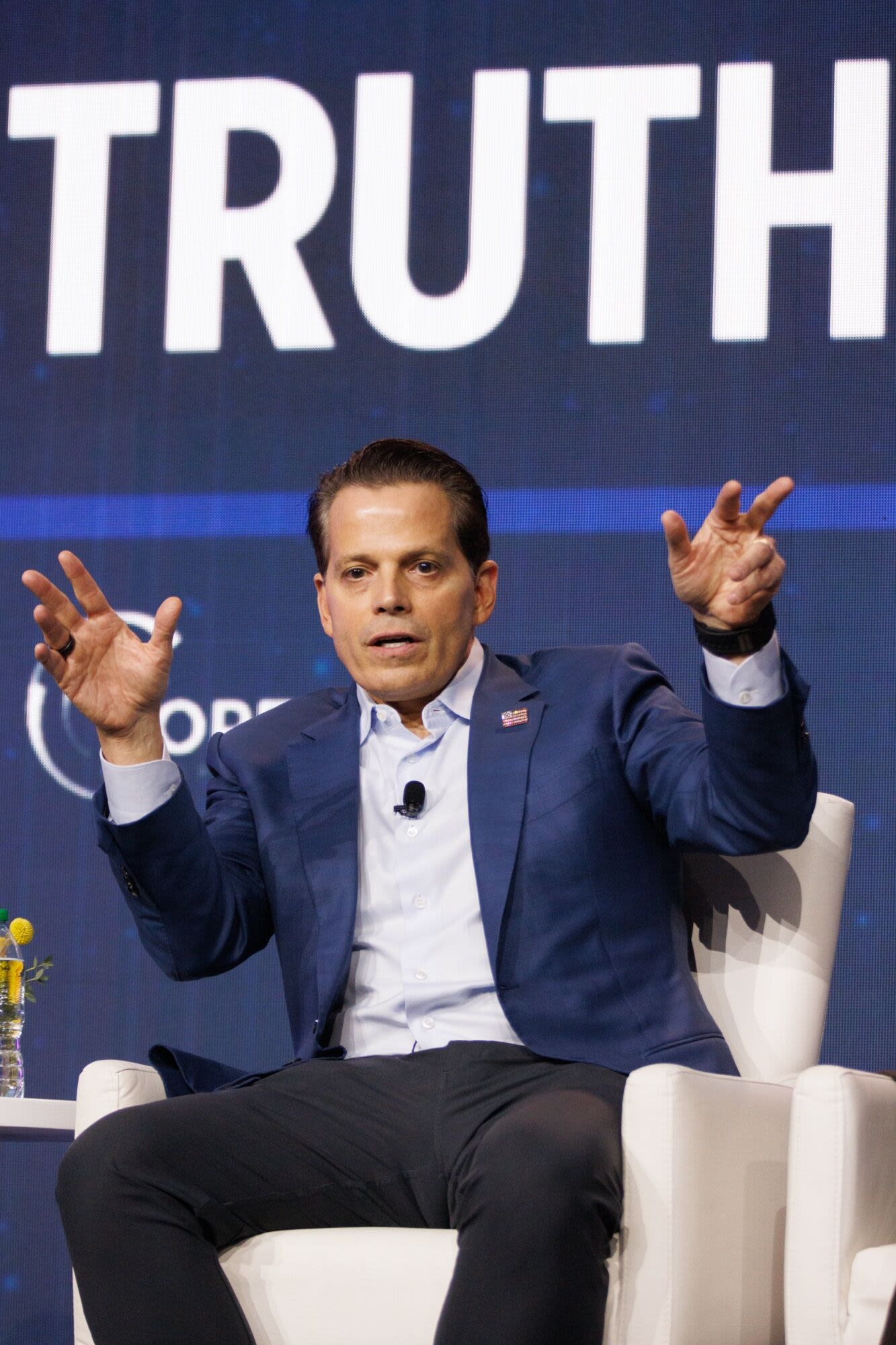 Scaramucci’s SkyBridge Limits Client Exits Even as Crypto Soars