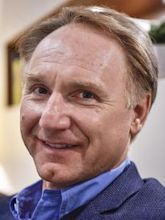 Dan Brown