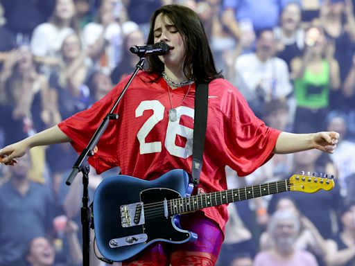 Billie Eilish kicks off her tour and makes the switch to electric guitar with a Fender American Professional II Tele