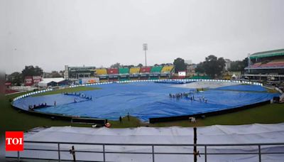 Inside the Dressing Room: RP Singh unveils cricketers' secrets during rain breaks | - Times of India