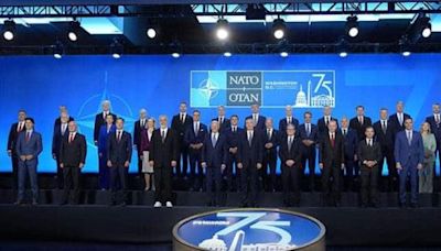 Ucrania, con un pie en OTAN