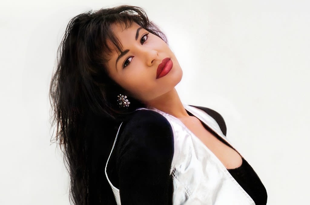 Selena’s Remastered Version of ‘Amor Prohibido’ Reigns on Vinyl Albums