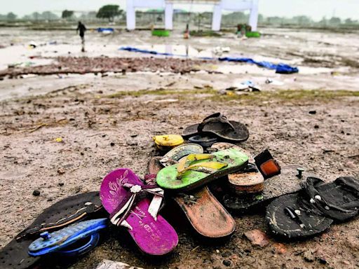Hathras stampede: The day after, kin and locals grapple with grief - The Economic Times