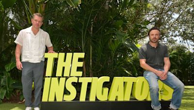 Se habla español: Casey Affleck shows off his Spanish skills in Miami with Matt Damon