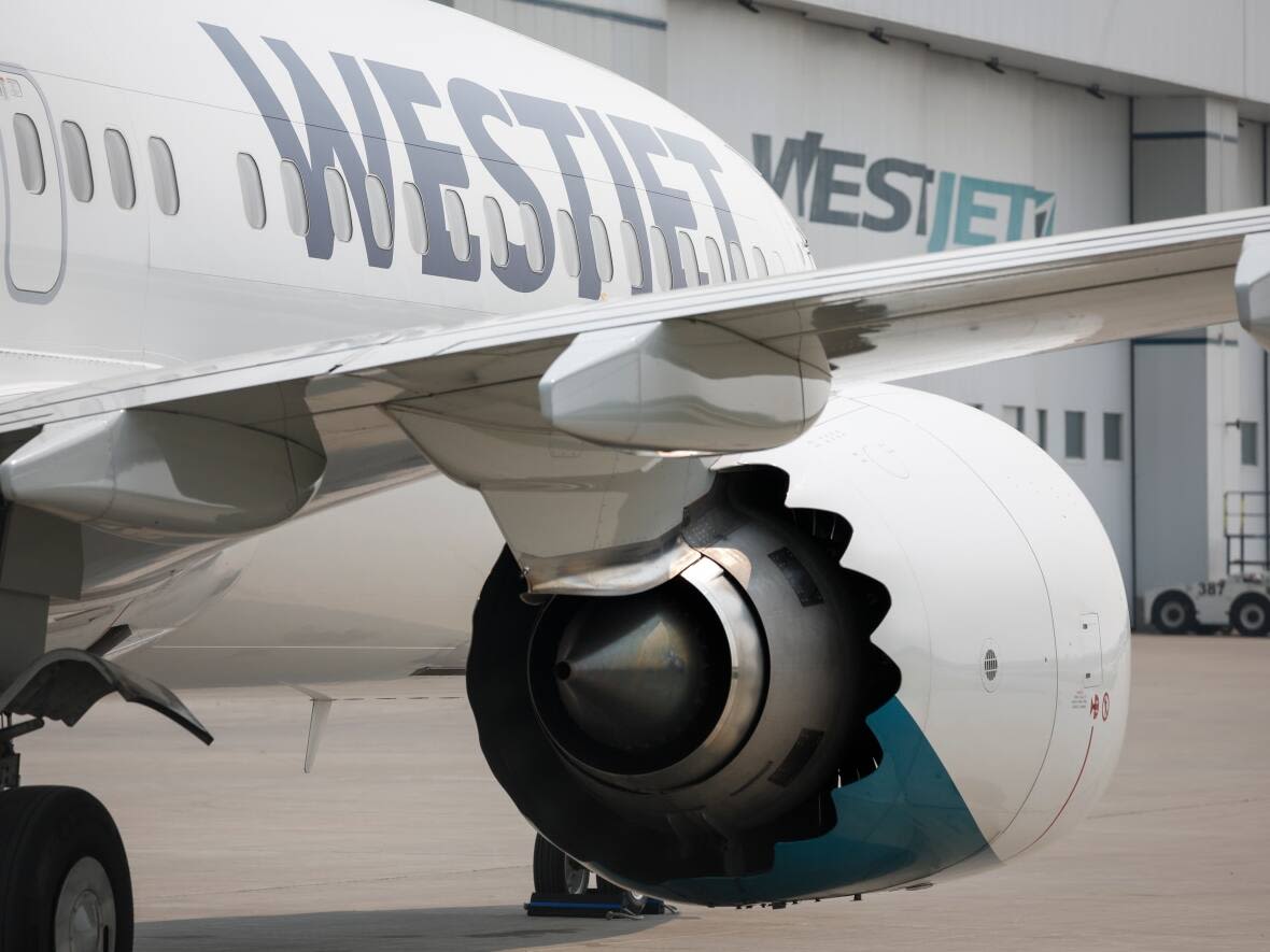 Work stoppage averted as WestJet, aircraft engineers' union reach tentative deal