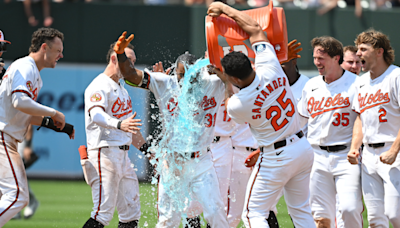 Orioles walk off Yankees to avoid sweep after wild comeback, head to All-Star break with slim lead in AL East