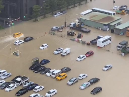 鼓山美術館豪宅區淹大水 整片"土黃泥流"損失慘