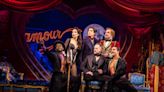 El musical 'Moulin Rouge!' de Nueva York ofrece un taller de guion gratis para hispanos