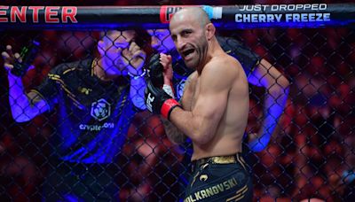 UFC News: Volkanovski Fancies Shot at Dustin Poirier, 'That Would be a Massive Fight'