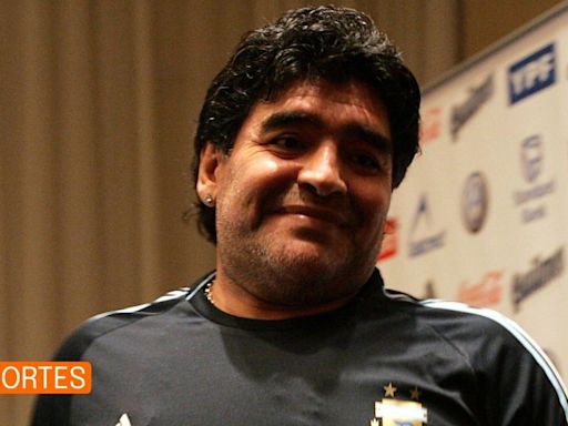 Justicia embarga el Balón de Oro de Diego Maradona