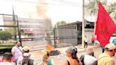 La CNTE aprieta con protestas a partidos; queman propaganda en sedes nacionales