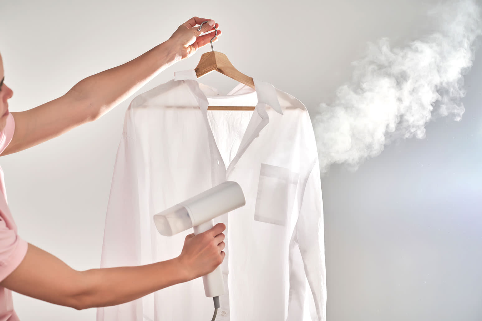 5 Portable Travel Steamers for Ridding Your Clothes of Wrinkles On the Go