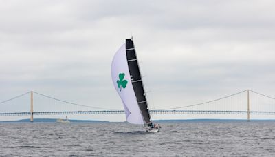 Chicago to Mackinac sailing race record smashed by more than an hour