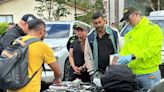 Capturan a siete miembros de disidencia de las FARC que viajaban en vehículos oficiales