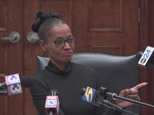 Judge recuses himself from case to oust Shelby County Court Clerk Wanda Halbert