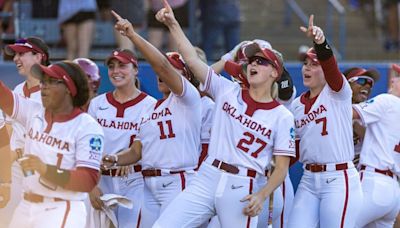 OU called Kelly Maxwell 30 seconds after she entered transfer portal. The Sooners are now one win from the national title