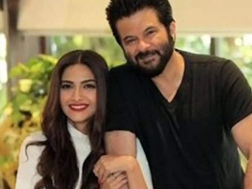 Anil Kapoor replaces Salman Khan as host for Bigg Boss OTT 3; Sonam Kapoor praises father in new promo | - Times of India