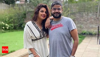 Priyanka Chopra’s brother Siddharth Chopra shares lovely throwback photos as he wishes her on her birthday; calls her a 'rockstar' - See post | - Times of India