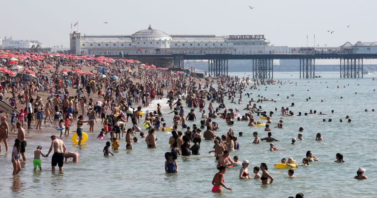 Britain braces for 30C heatwave - bright red UK weather maps show areas affected