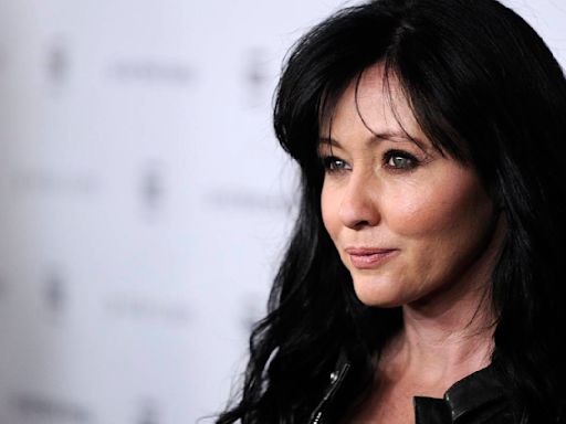 Shannen Doherty, ‘Beverly Hills, 90210’ star, dies at 53