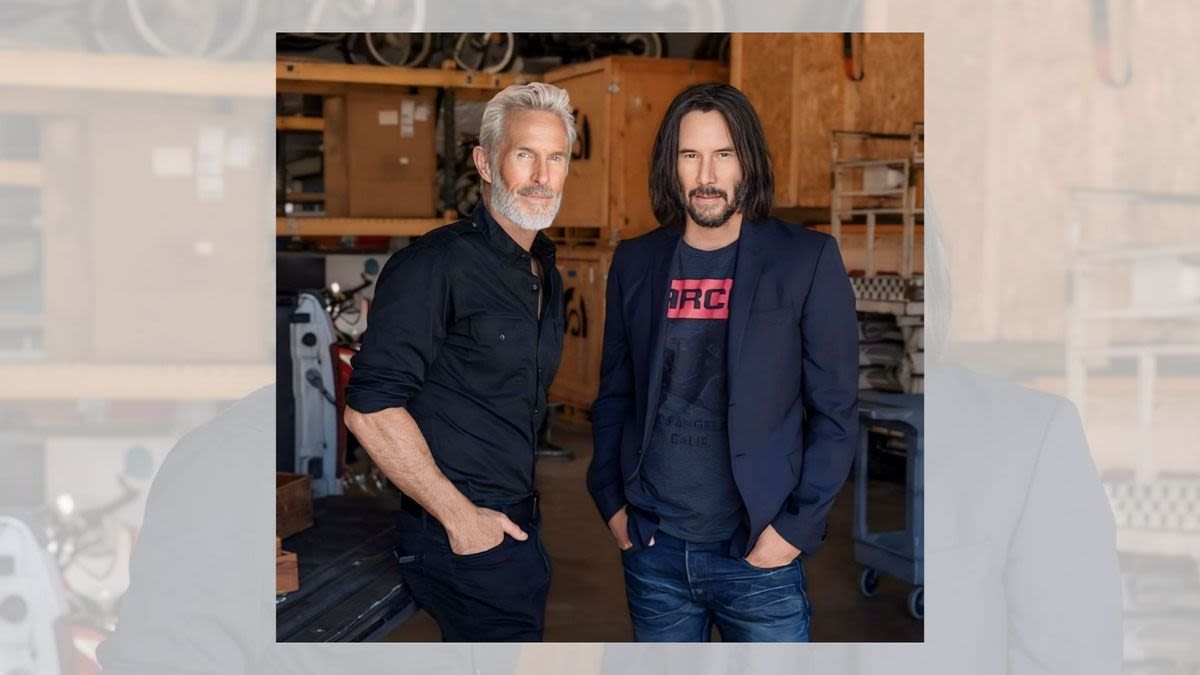 Fact Check: Photo Allegedly Shows Keanu Reeves with His Grandfather. We Looked Into It