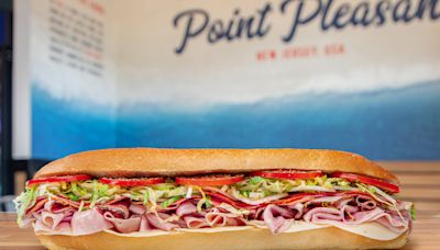 Jersey Mike's Sub opens its new location in Des Moines on Wednesday