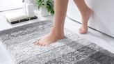 Here’s Why This $10 ‘Luxury’ Bath Mat Has Over 22,400 5-Star Reviews