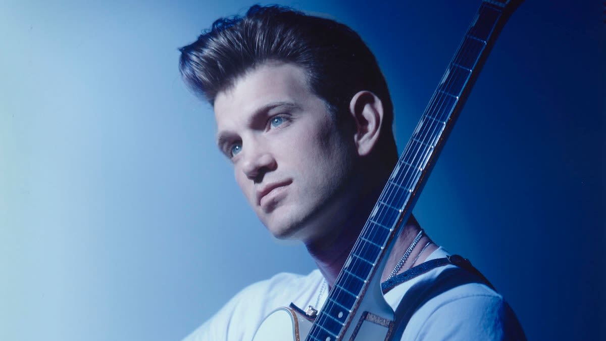 Chris Isaak Songs: 7 of the 'Wicked Game' Crooner's Dreamiest Tunes