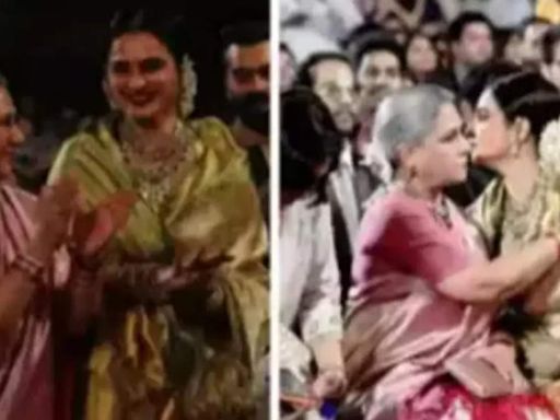 When Rekha and Jaya Bachchan shared a warm hug as Amitabh Bachchan received the Best Actor award | Hindi Movie News - Times of India