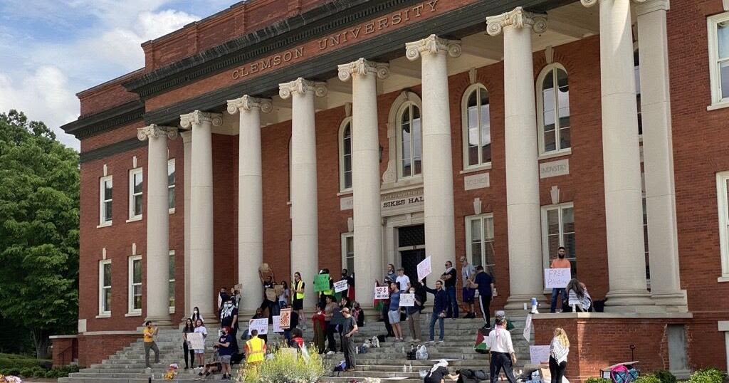 Pro-Palestine protest at Clemson on pause after university agrees to hear demands