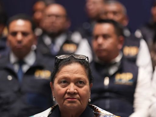 Fiscal general de Guatemala acusada de corrupción celebra segundo año de gestión