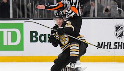 Bruins defenseman challenges rookie to expect greatness