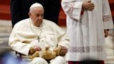 En Nochebuena, el Papa pide que se recuerde a los cansados de la guerra y a los pobres