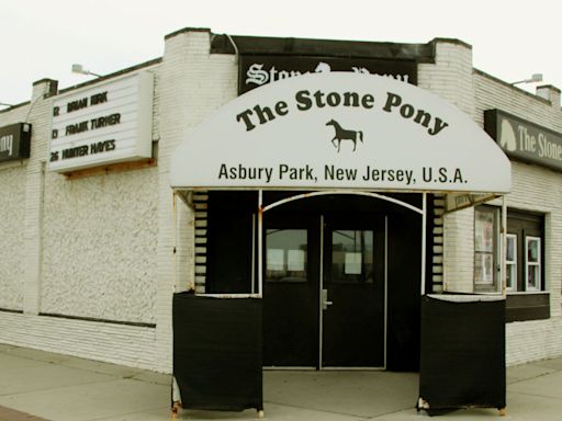 New Book Takes You Inside New Jersey’s Stone Pony, With Springsteen, Jonas Brothers & Jack Antonoff Interviews