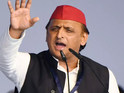 Dharmatala rally: Akhilesh Yadav to join Mamata Banerjee in Kolkata on Sunday | India News - Times of India