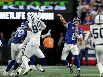 Daniel Jones’ struggles throwing downfield continue in loss to Cowboys