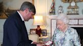 Poet laureate Simon Armitage’s tribute to Queen Elizabeth includes her favourite flower