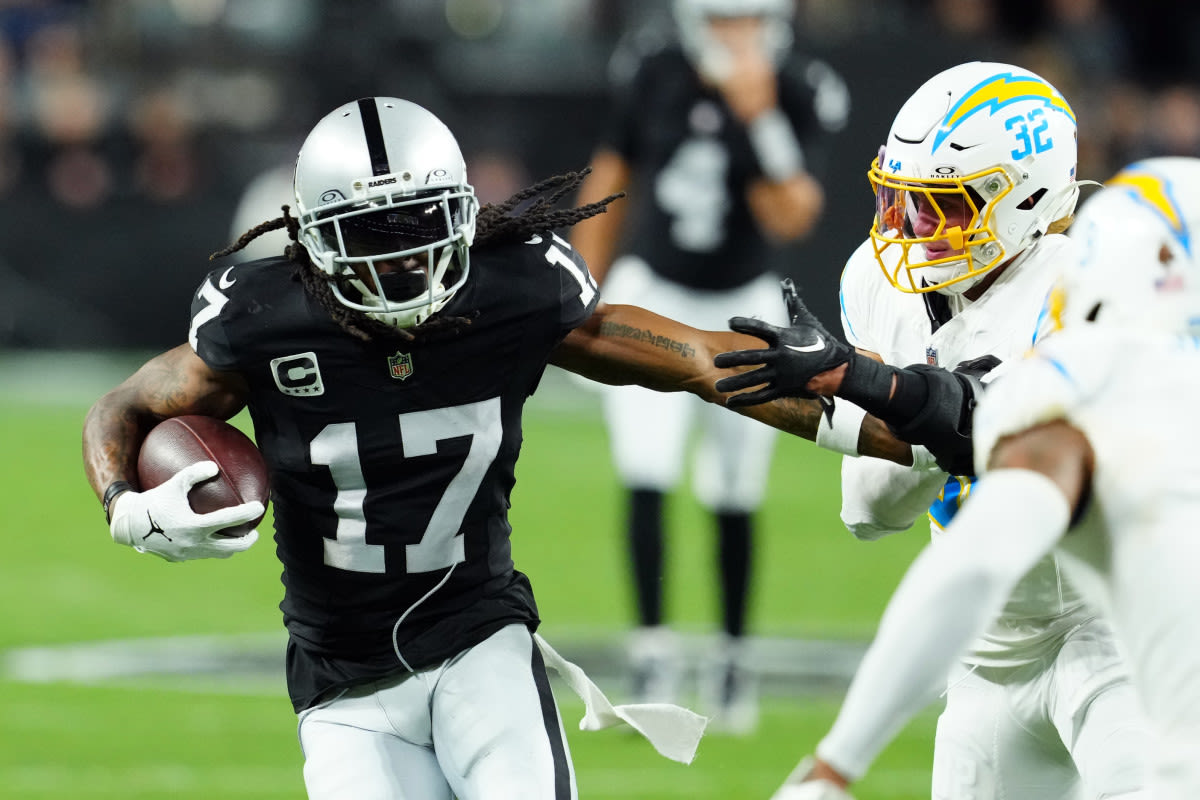 Las Vegas Raiders Star Davante Adams Still Ranks as Elite WR in NFL