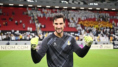 Sergio Rico vuelve a los terrenos de juego casi 500 días después: "Miro hacia atrás y me parece un milagro" | Fútbol | Cadena SER