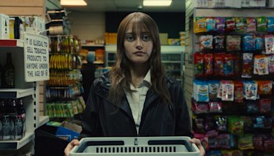 Ella Purnell Turns to Murder in Starz's 'Sweetpea' — Get First Look