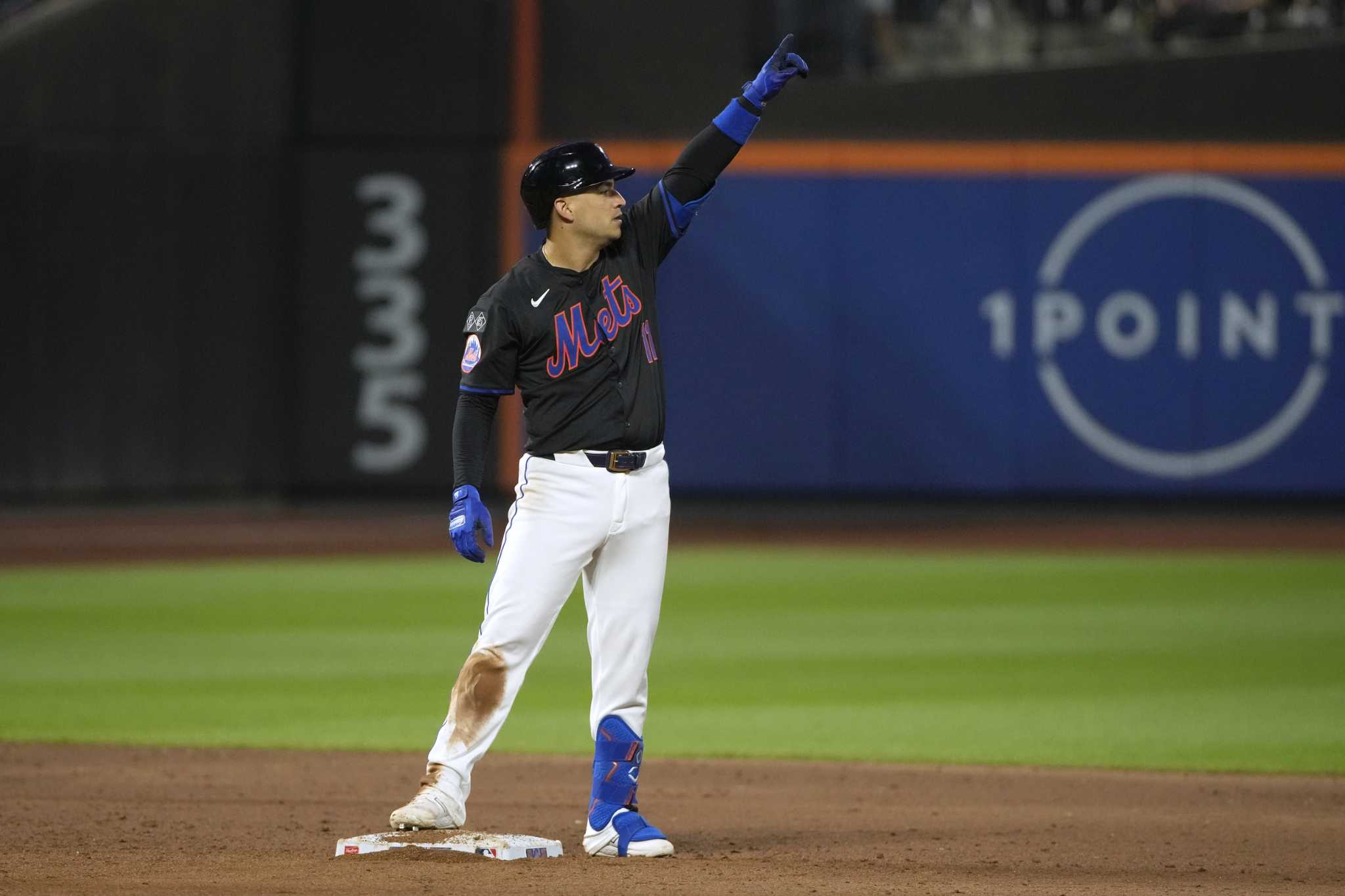 Jose Iglesias' latest big hit lifts Mets to 6-2 win over Nationals