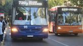 La particular y peligrosa escena en la parte de atrás de un colectivo de Mendoza que se hizo viral | Por las redes