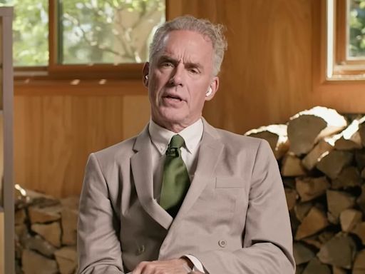 Jordan Peterson claims burning fossil fuels is GOOD for planet